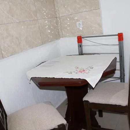 Denizkizi Sevilay Ayvalı